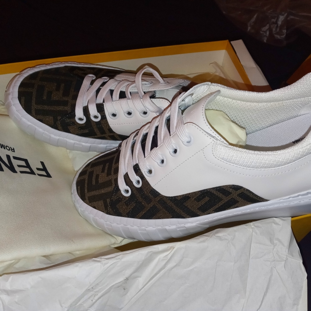 Fendi Skate Sneaker - Picture 2 of 4